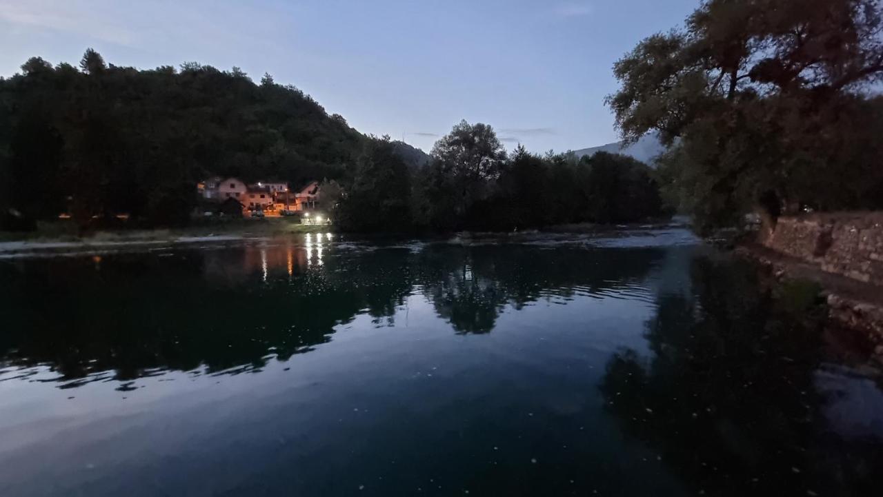 Holiday Home Sajra Kulen Vakuf Bagian luar foto