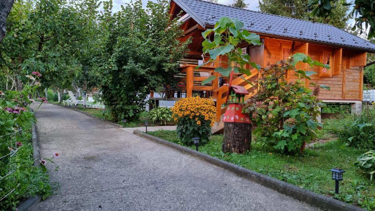 Holiday Home Sajra Kulen Vakuf Bagian luar foto