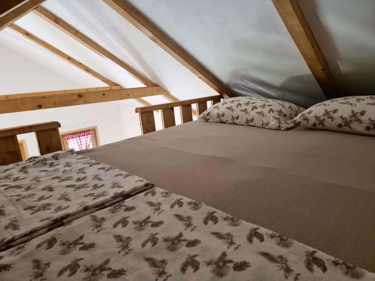 Holiday Home Sajra Kulen Vakuf Bagian luar foto