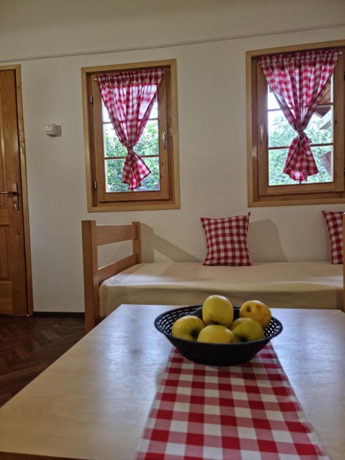 Holiday Home Sajra Kulen Vakuf Bagian luar foto